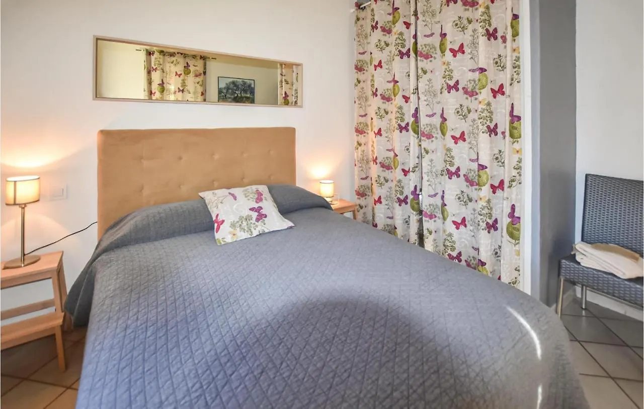 4 Bedroom Amazing Home In Mazan Γαλλία